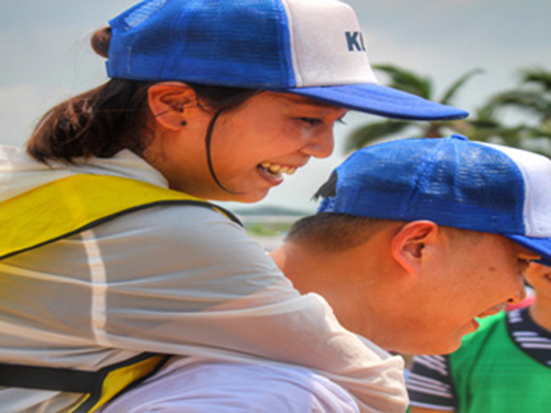 正揚電子機械海邊團建活動